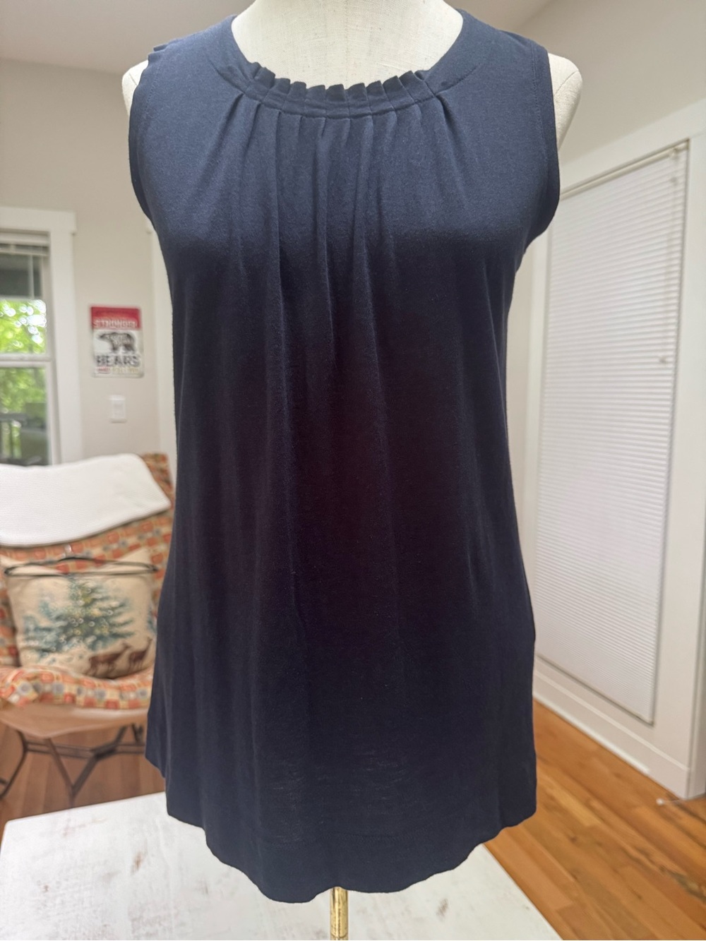 Vince Navy Sleeveless Pleated-Neck Tank Top